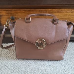 Michael Kors Jet Set Signature Flap Hudson Bag